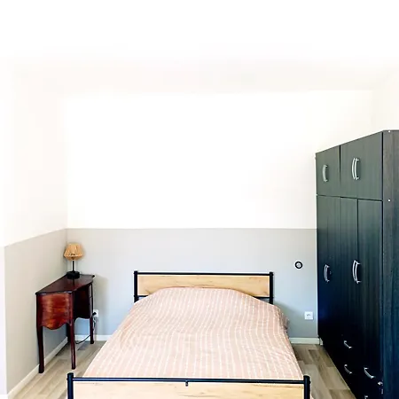 Magnifique Batisse Champenoise, Jardins, Billards, Parking Holiday home *