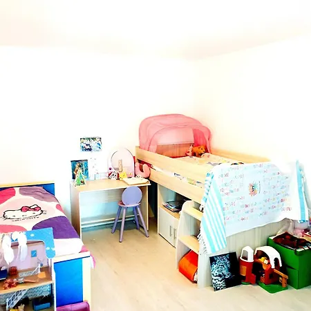 Magnifique Batisse Champenoise, Jardins, Billards, Parking