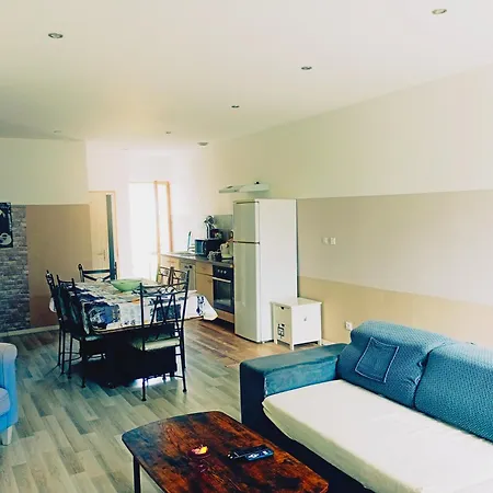 Magnifique Batisse Champenoise, Jardins, Billards, Parking Ferienhaus *