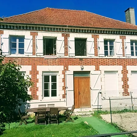 Magnifique Batisse Champenoise, Jardins, Billards, Parking Prázdninový dům Ecury-sur-Coole